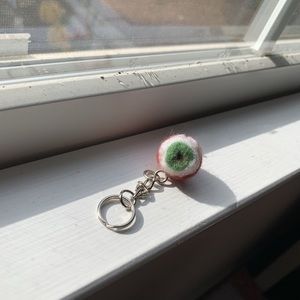 eyeball keychain